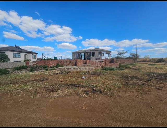LAND FOR SALE IN VUWANI